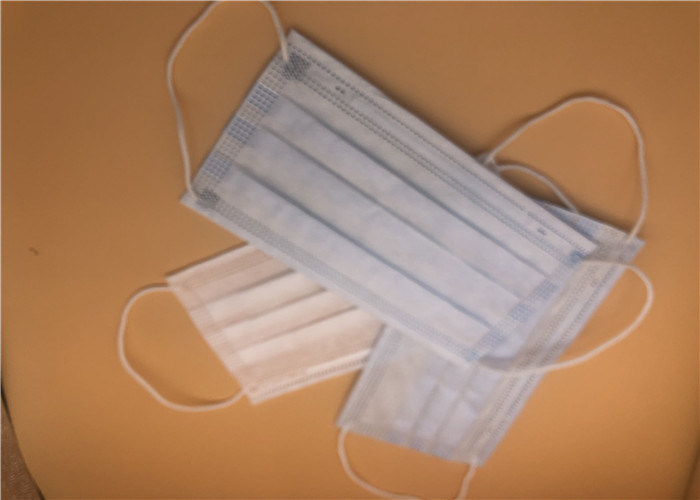 Le nez résistant liquide non pelucheux de masque chirurgical de 3 plis protègent haut Breathability